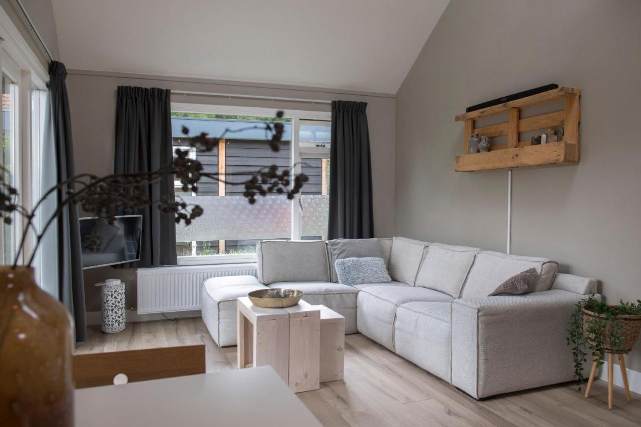 Soeren Lounge Villa Eerbeek Bagian luar foto